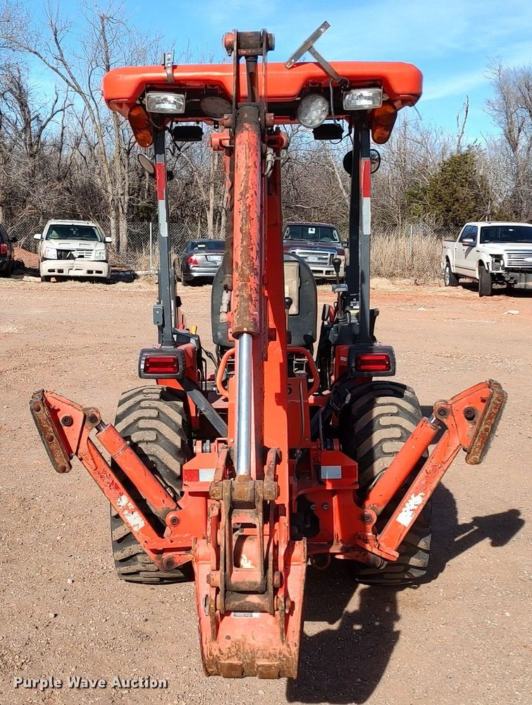 image for item LK9509 Kubota B26  backhoe