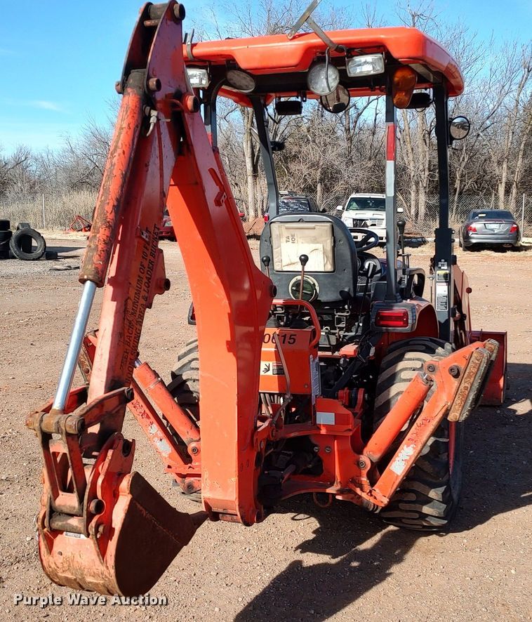 image for item LK9509 Kubota B26  backhoe