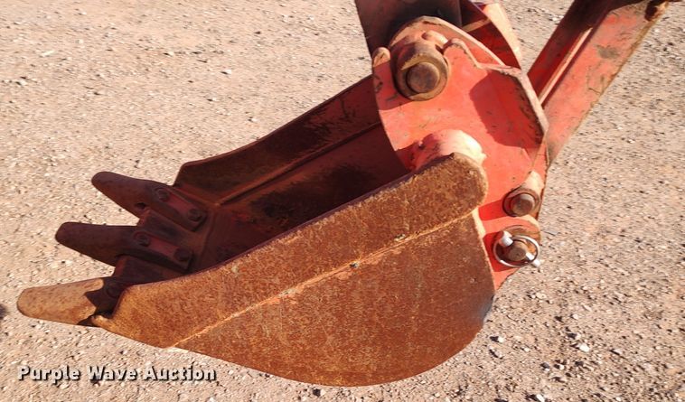 image for item LK9509 Kubota B26  backhoe