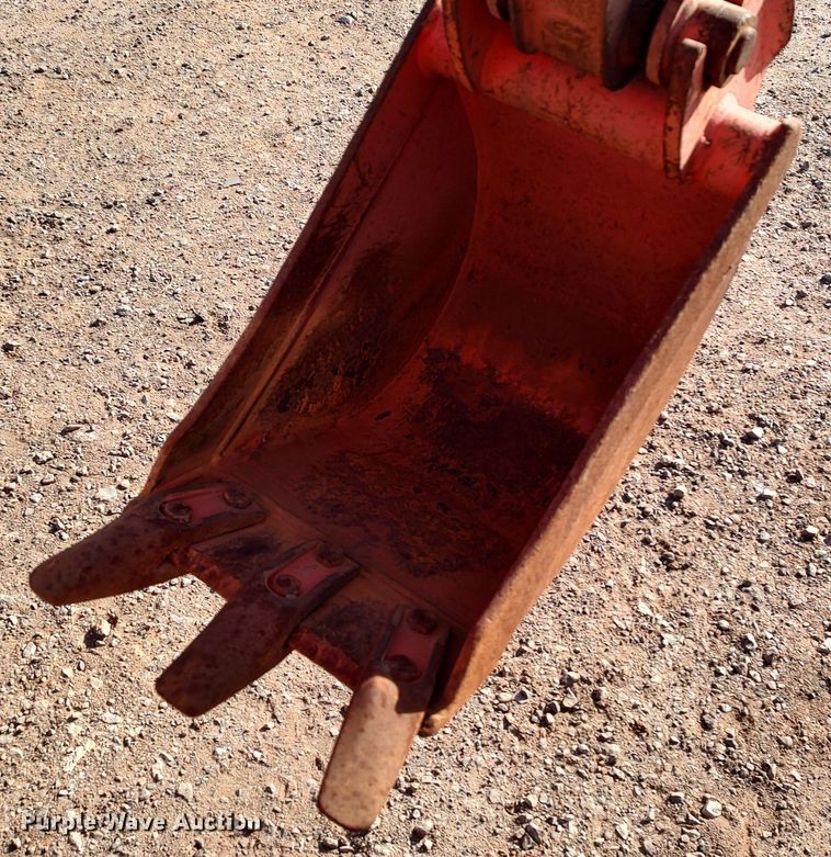 image for item LK9509 Kubota B26  backhoe