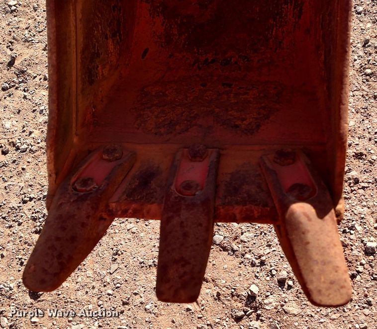 image for item LK9509 Kubota B26  backhoe