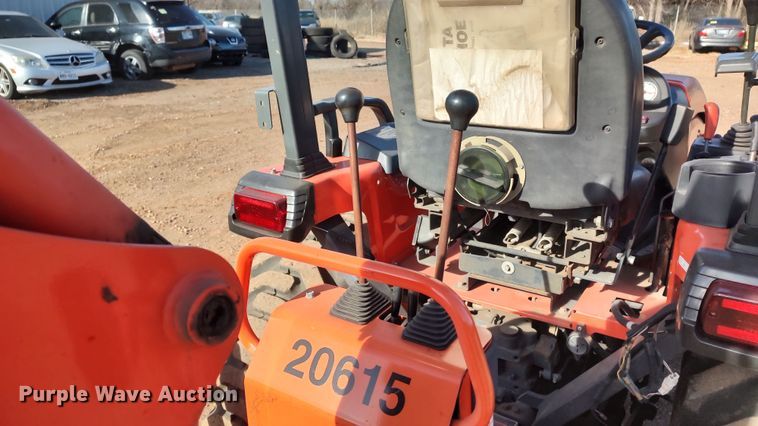 image for item LK9509 Kubota B26  backhoe