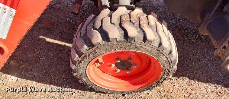 image for item LK9509 Kubota B26  backhoe