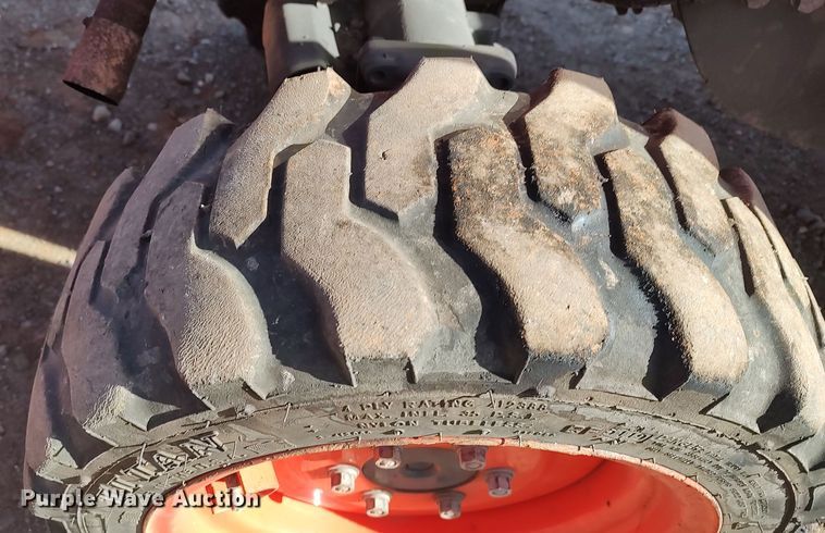 image for item LK9509 Kubota B26  backhoe