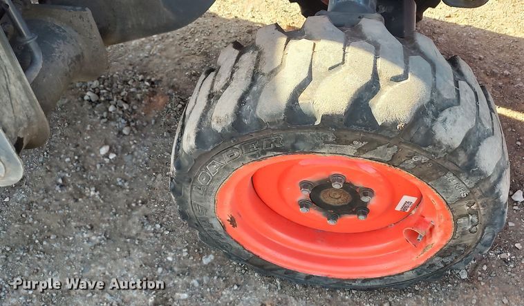 image for item LK9509 Kubota B26  backhoe