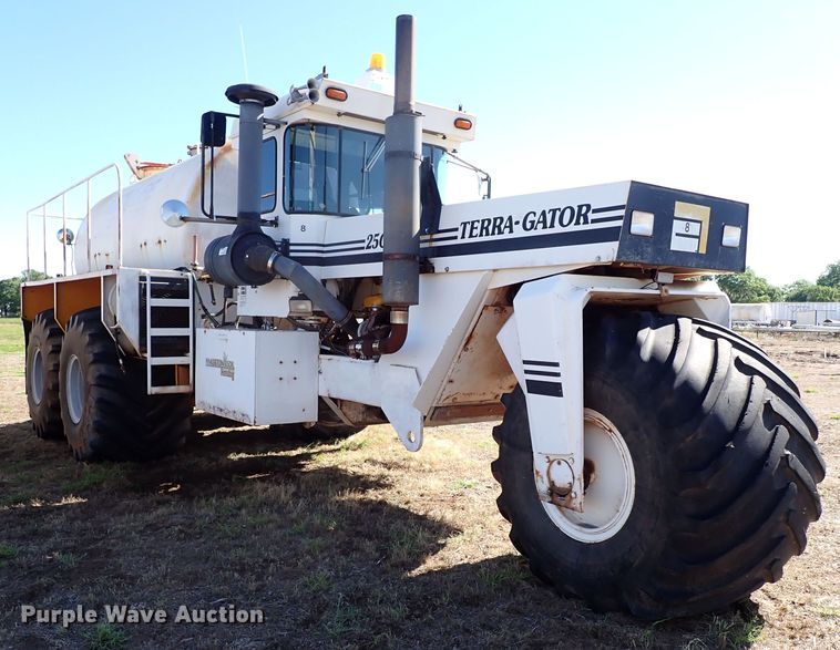 image for item LK9522 Ag-Chem TerraGator 2505  sludge spreader