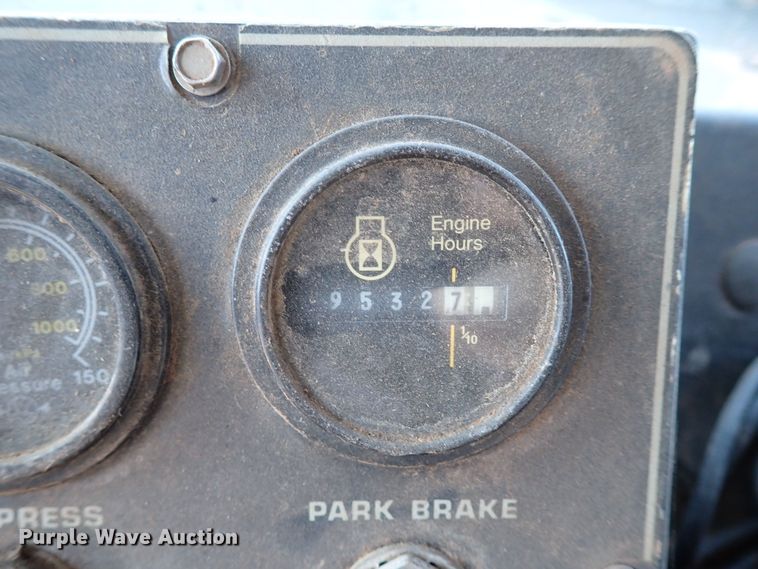 image for item LK9522 Ag-Chem TerraGator 2505  sludge spreader