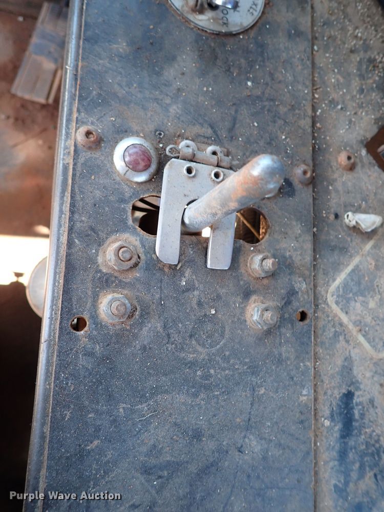 image for item LK9522 Ag-Chem TerraGator 2505  sludge spreader