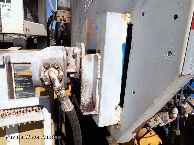 image for item LK9522 Ag-Chem TerraGator 2505  sludge spreader