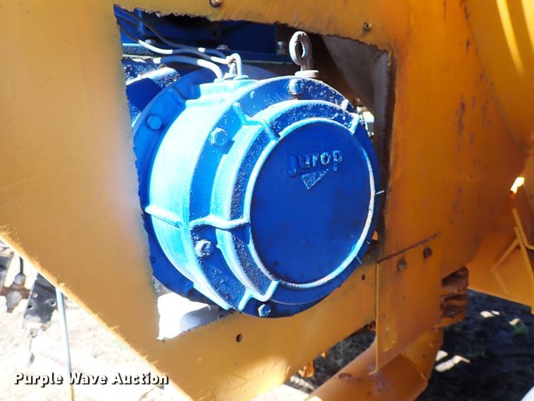 image for item LK9522 Ag-Chem TerraGator 2505  sludge spreader