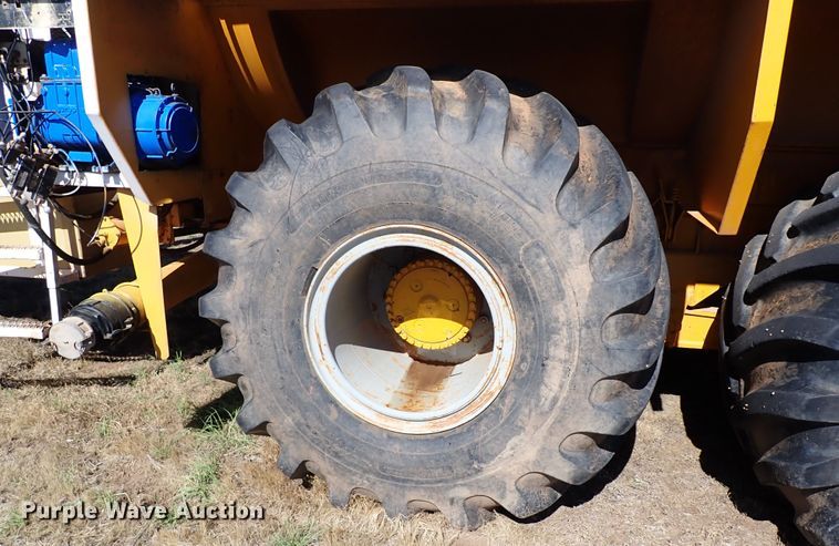 image for item LK9522 Ag-Chem TerraGator 2505  sludge spreader