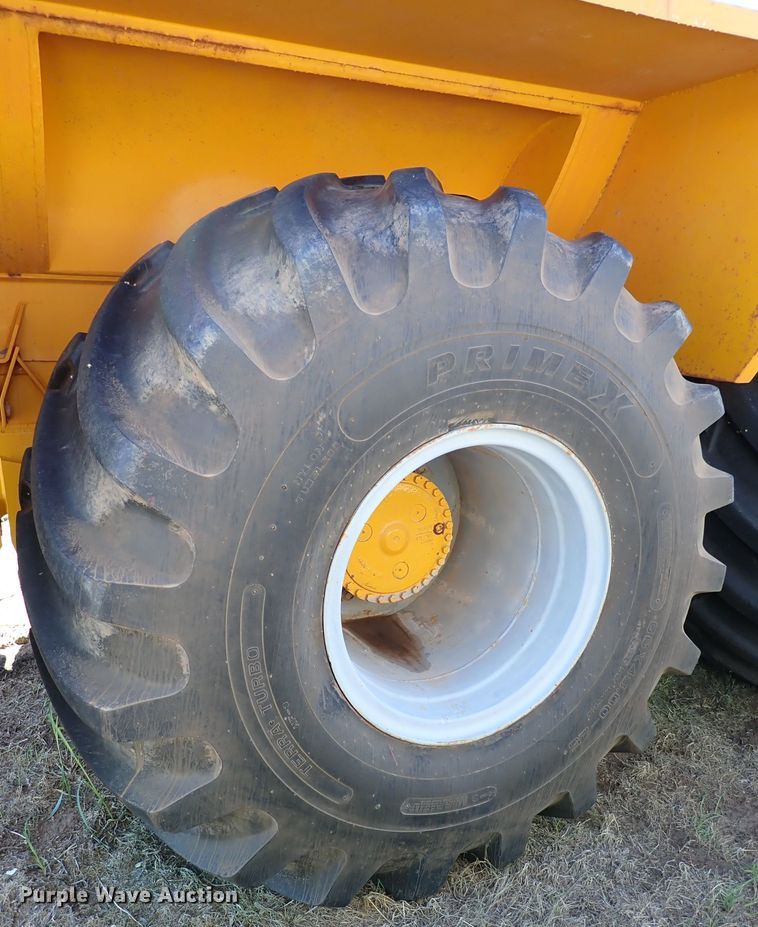 image for item LK9522 Ag-Chem TerraGator 2505  sludge spreader