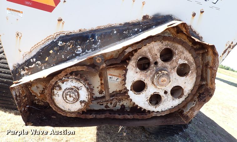 image for item LK9523 Kuhn Knight Slinger 8132  manure spreader