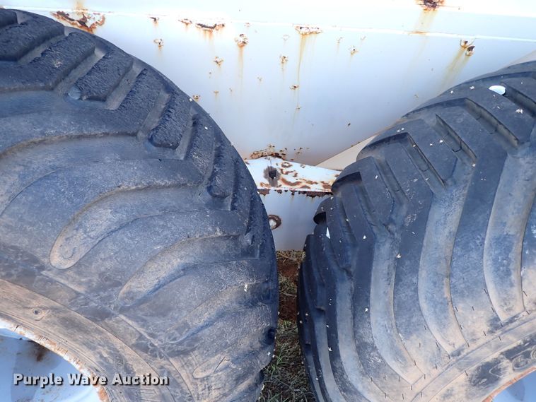 image for item LK9523 Kuhn Knight Slinger 8132  manure spreader