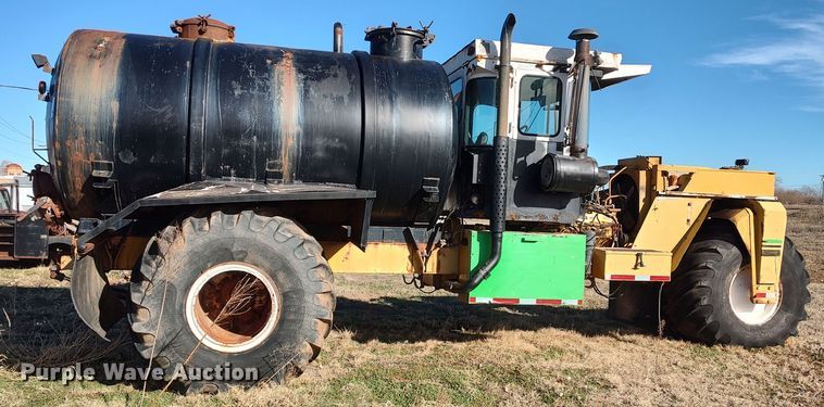 image for item LK9525 Ag-Chem TerraGator  slurry applicator