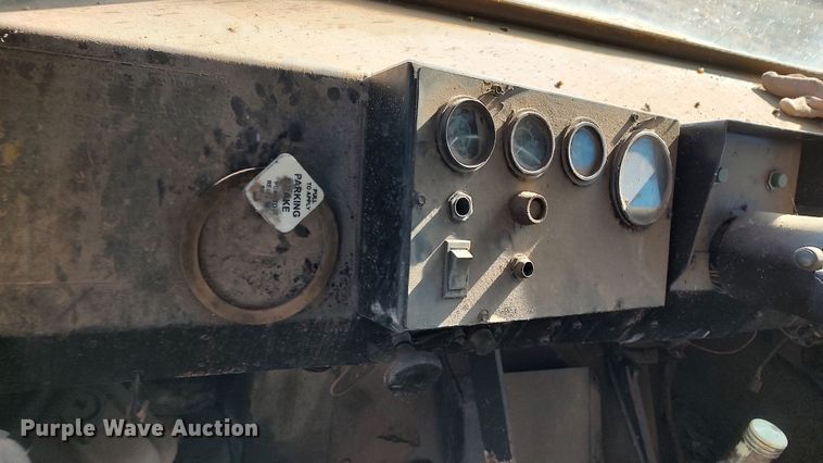 image for item LK9525 Ag-Chem TerraGator  slurry applicator