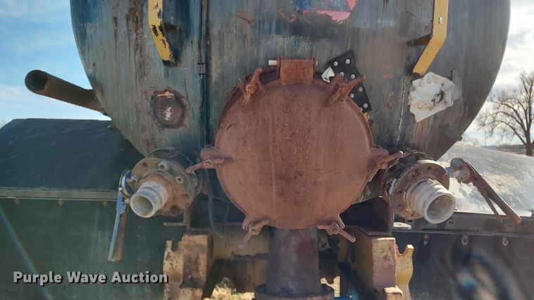 image for item LK9525 Ag-Chem TerraGator  slurry applicator