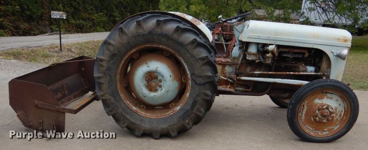 image for item LS9928 1950 Ferguson TO-20  tractor