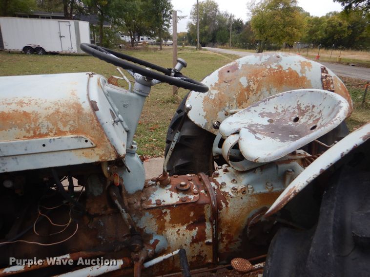 image for item LS9928 1950 Ferguson TO-20  tractor