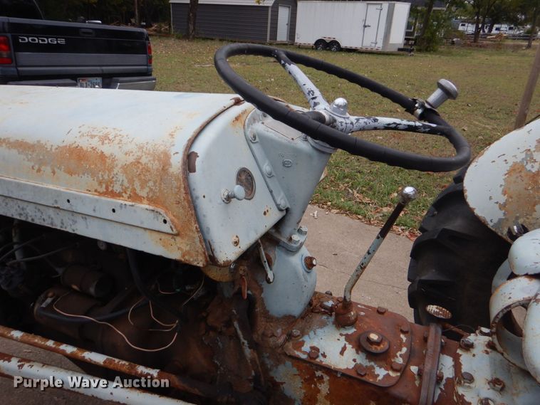 image for item LS9928 1950 Ferguson TO-20  tractor