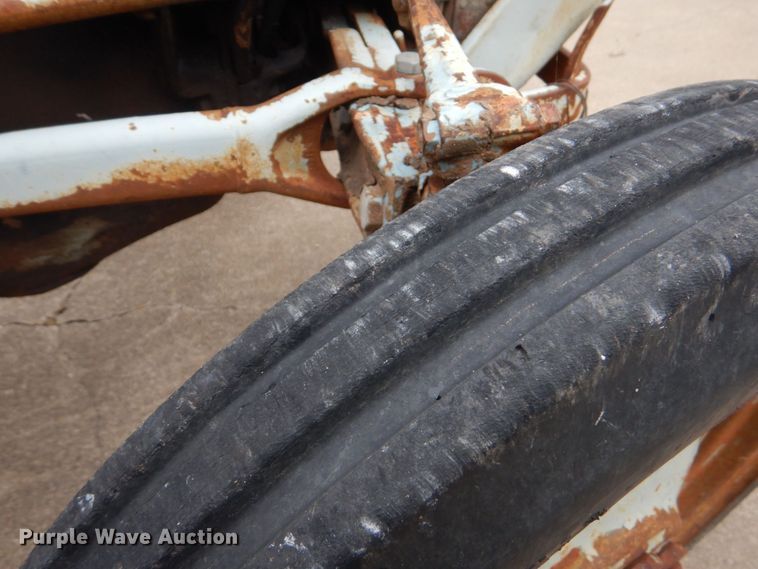 image for item LS9928 1950 Ferguson TO-20  tractor