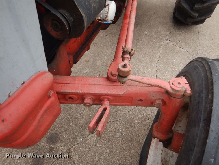 image for item LS9931 Ford 841  tractor