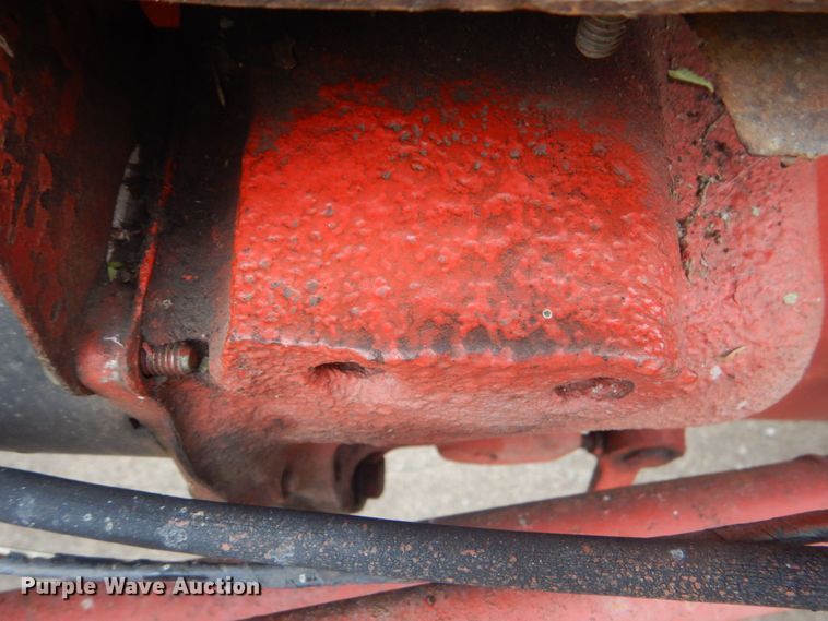 image for item LS9931 Ford 841  tractor