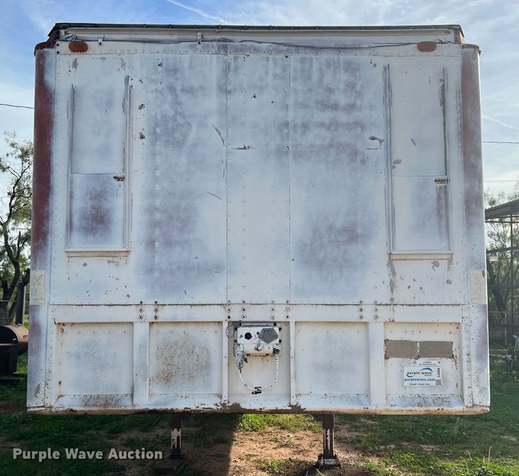 image for item LW9245 1972 Fruehauf D909-44-6  livestock trailer