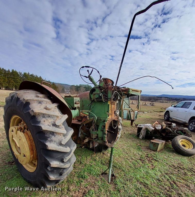 image for item MM9594 John Deere 4010  tractor