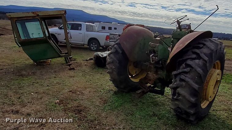 image for item MM9594 John Deere 4010  tractor