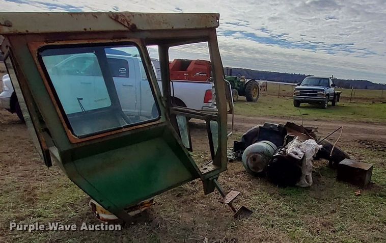 image for item MM9594 John Deere 4010  tractor