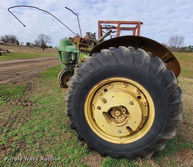 image for item MM9594 John Deere 4010  tractor