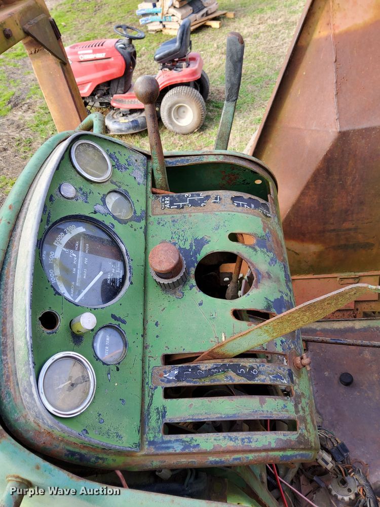 image for item MM9595 John Deere 4020  tractor