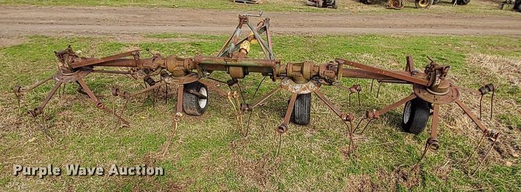 image for item MM9597 JAHR 870  hay rake