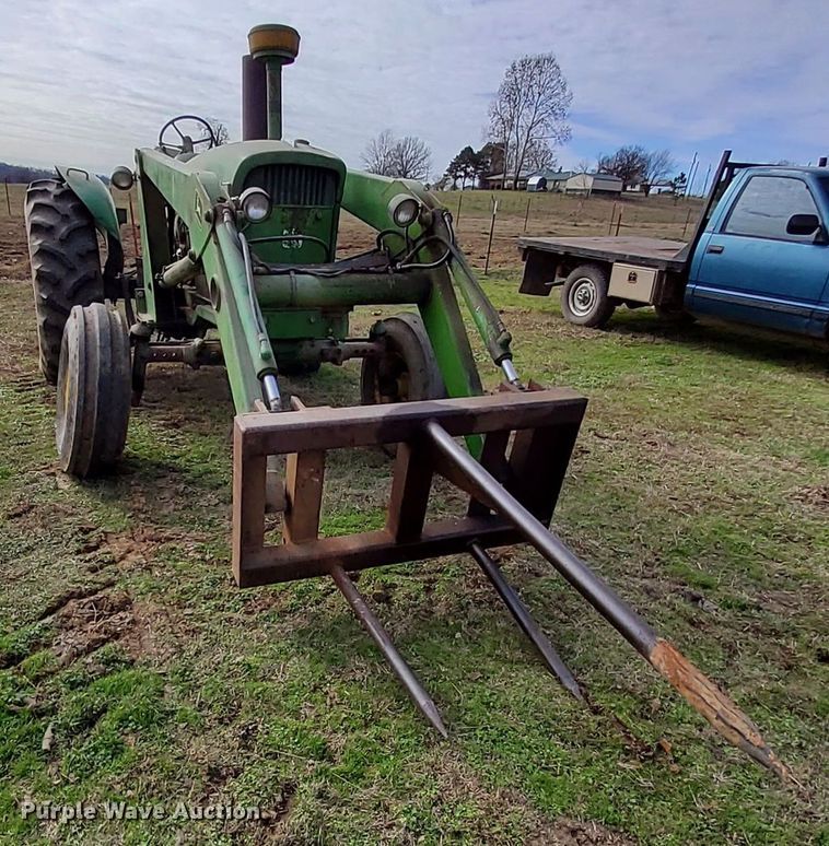 image for item MM9600 John Deere 4010  tractor