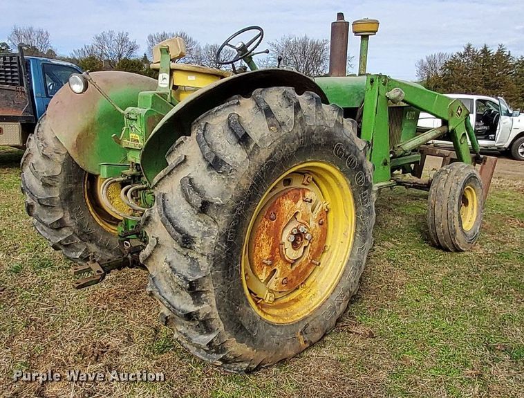 image for item MM9600 John Deere 4010  tractor