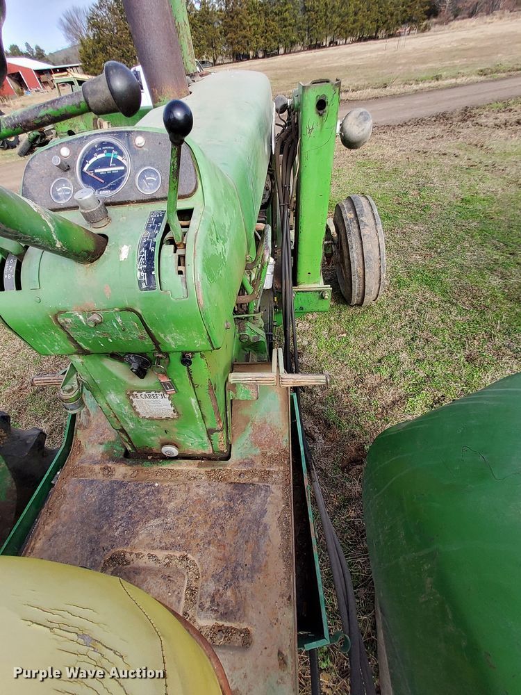 image for item MM9600 John Deere 4010  tractor