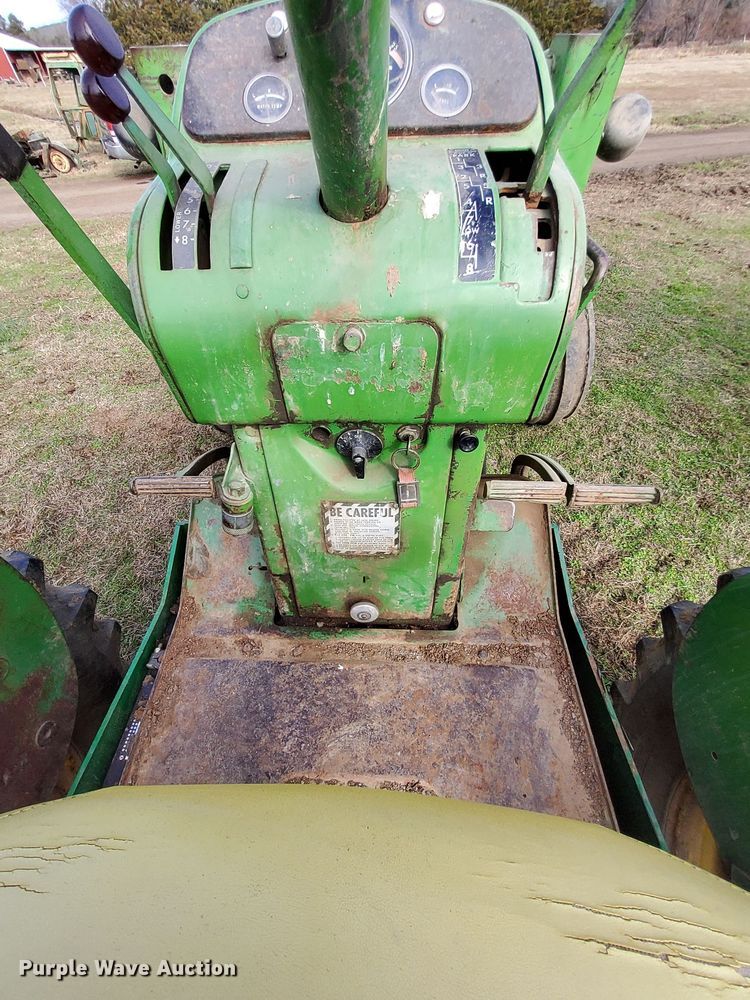 image for item MM9600 John Deere 4010  tractor