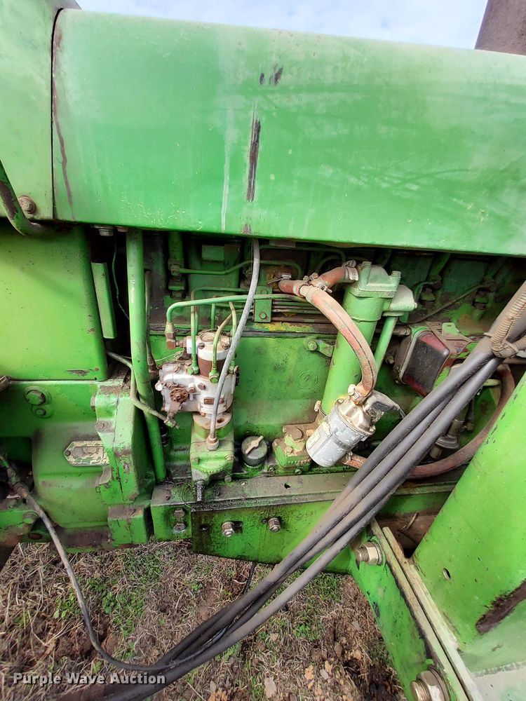 image for item MM9600 John Deere 4010  tractor