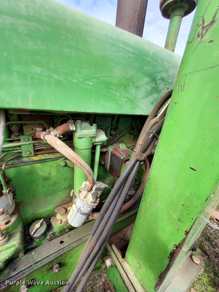 image for item MM9600 John Deere 4010  tractor