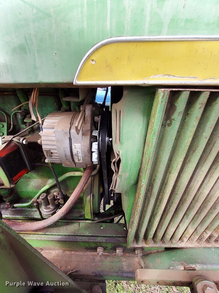 image for item MM9600 John Deere 4010  tractor