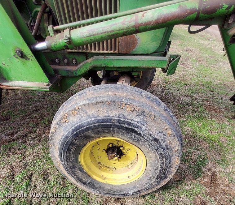 image for item MM9600 John Deere 4010  tractor