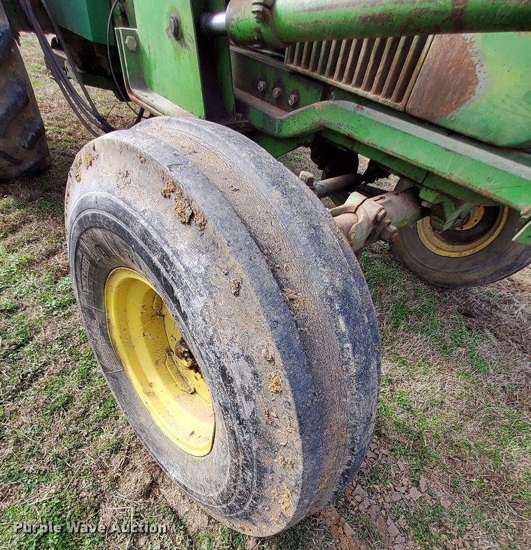 image for item MM9600 John Deere 4010  tractor