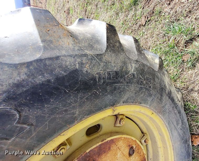 image for item MM9600 John Deere 4010  tractor