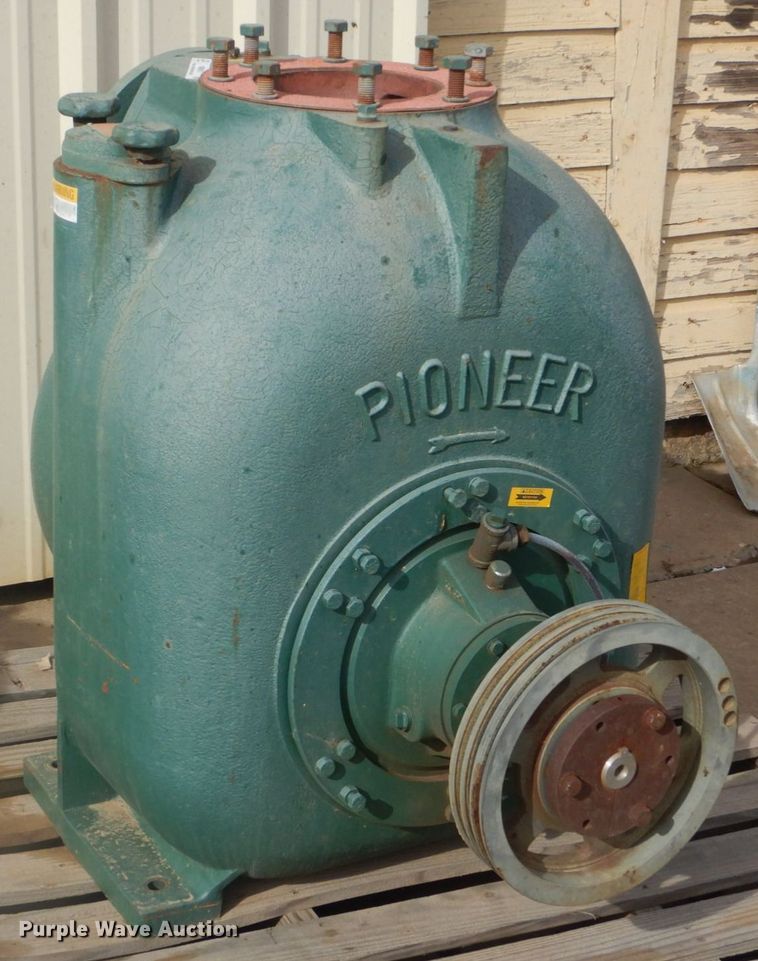 image for item MM9619 Pioneer P8015L1-B-30-4  irrigation pump