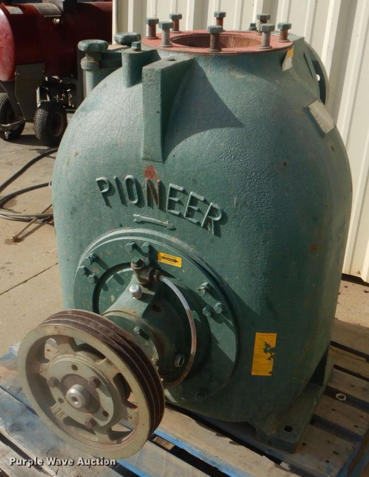 image for item MM9620 Pioneer P8015L1-B-30-4  irrigation pump