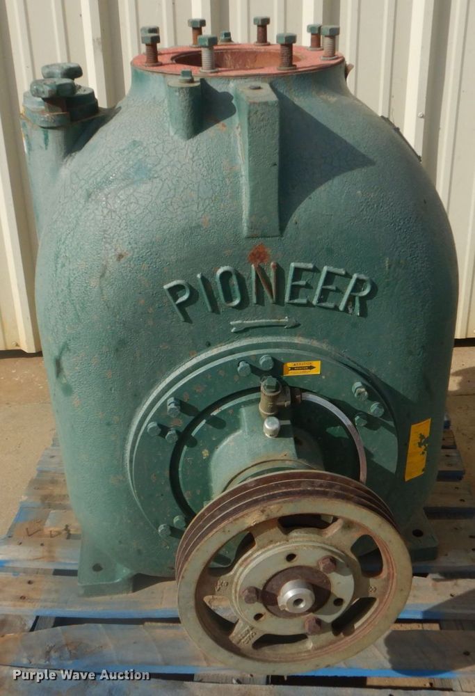 image for item MM9620 Pioneer P8015L1-B-30-4  irrigation pump