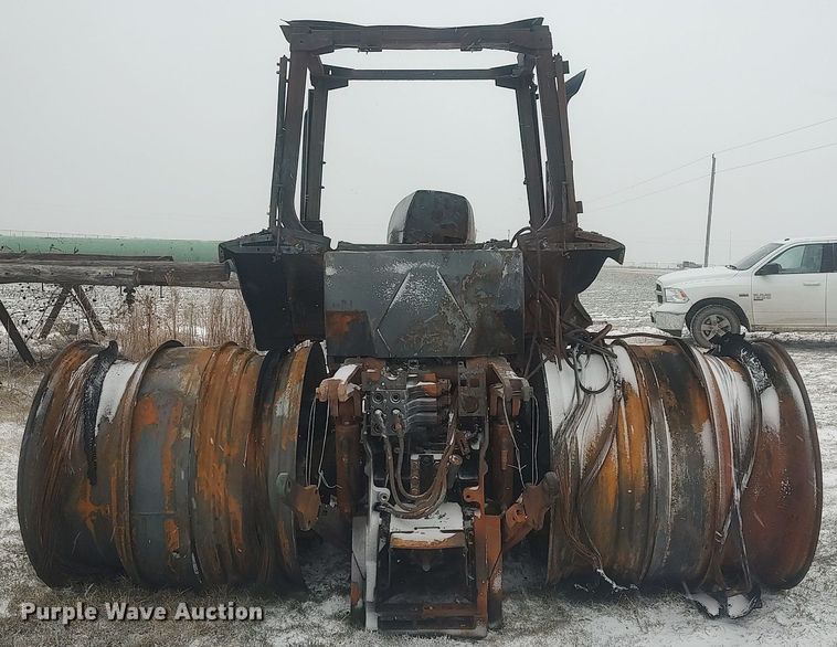 image for item MM9940 1997 John Deere 8100  tractor