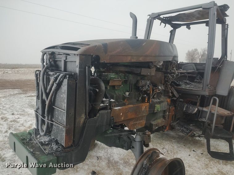 image for item MM9940 1997 John Deere 8100  tractor