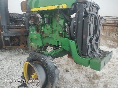image for item MM9940 1997 John Deere 8100  tractor
